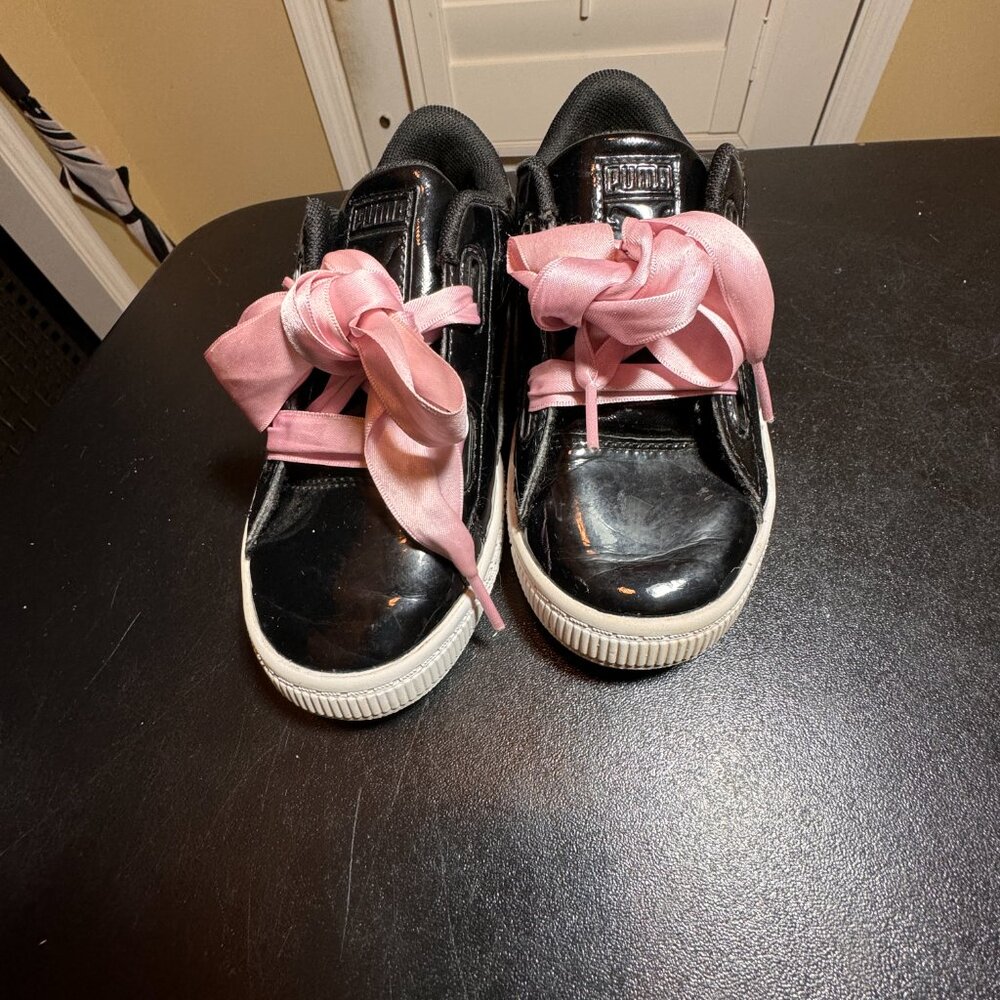 Puma basket heart patent black sneakers size 13.5 pink satin laces - Picture 9 of 11